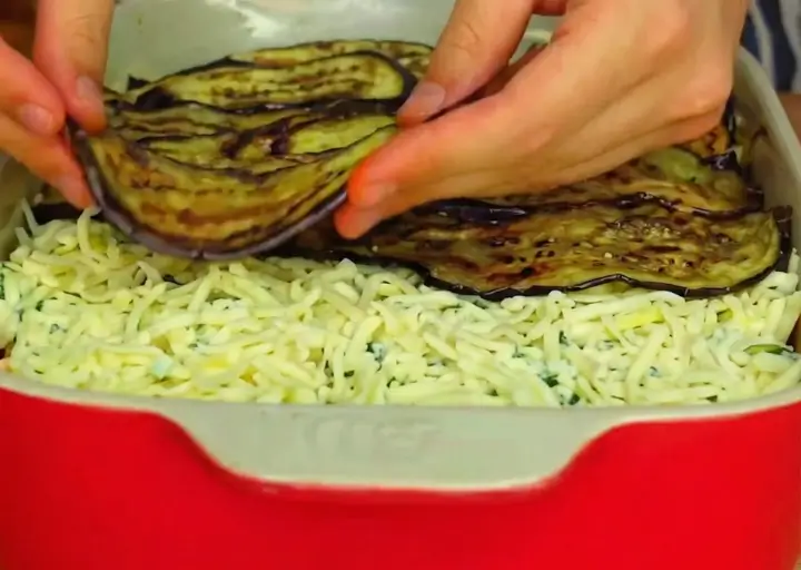 Lasanha de Berinjela com Ricota e Espinafre: Uma Sinfonia de Sabores e Saúde