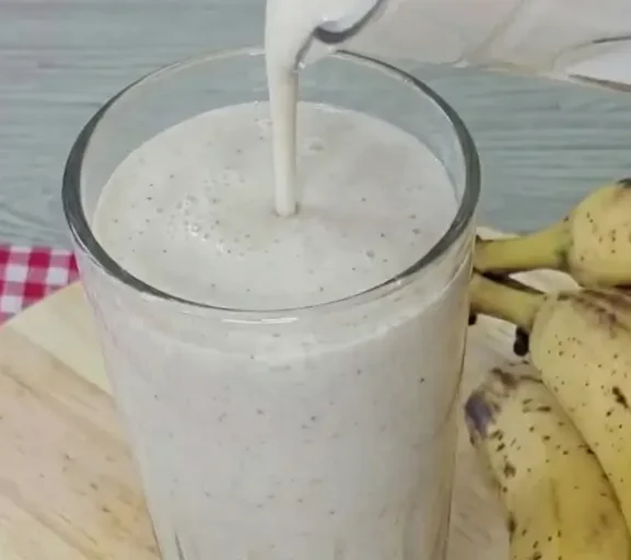 Energia Matinal: Smoothie de Banana, Aveia e Chia (Comece o Dia Radiante!)