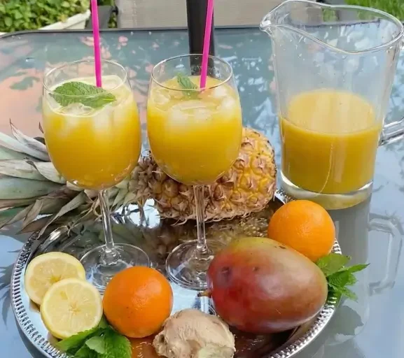 🔥🥭🍊 Detox Tropical Fit: Suco de Manga, Laranja e Gengibre 🍊🥭🔥
