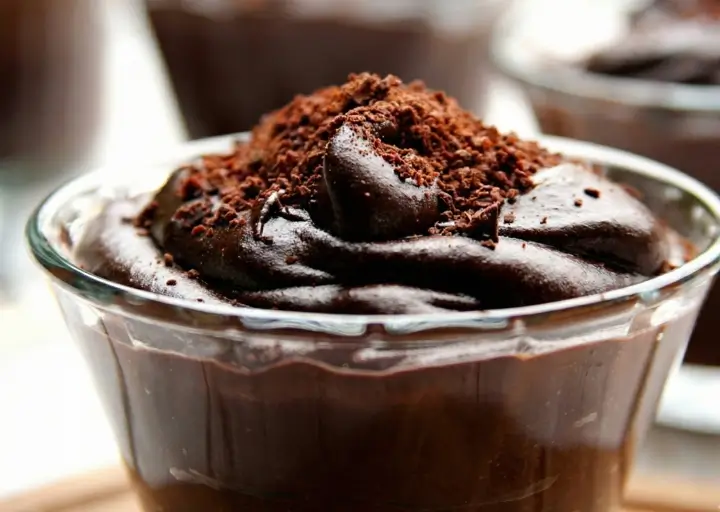 Mousse de Chocolate Vegana Decadente: Cremosa e Sem Culpa!
