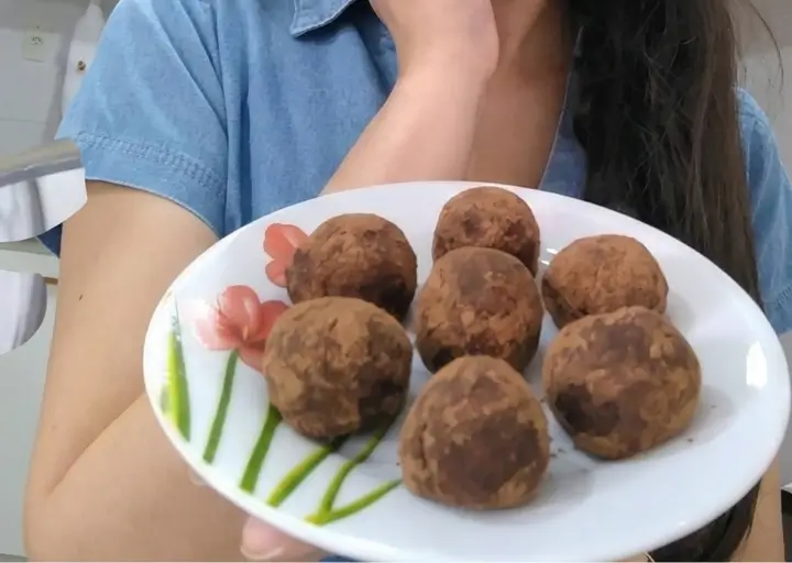 Sabor da Infância Low Carb: Brigadeiro sem Açúcar para Matar a Sua Vontade de Doce!