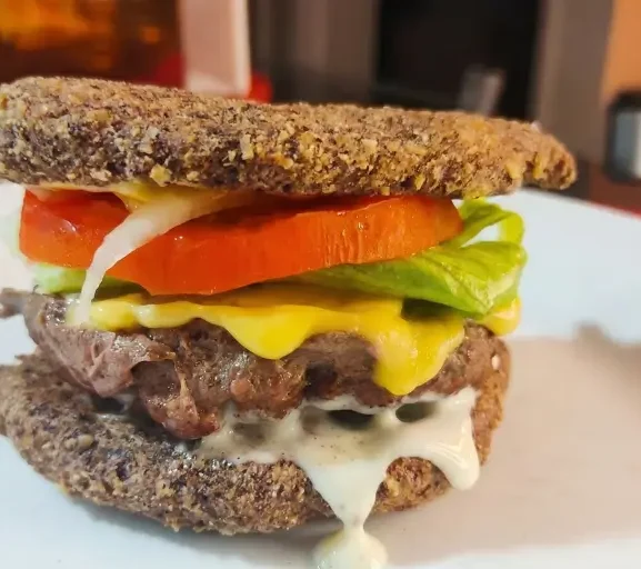 Hambúrguer Low Carb: Suculento, Delicioso e Sem Culpa!