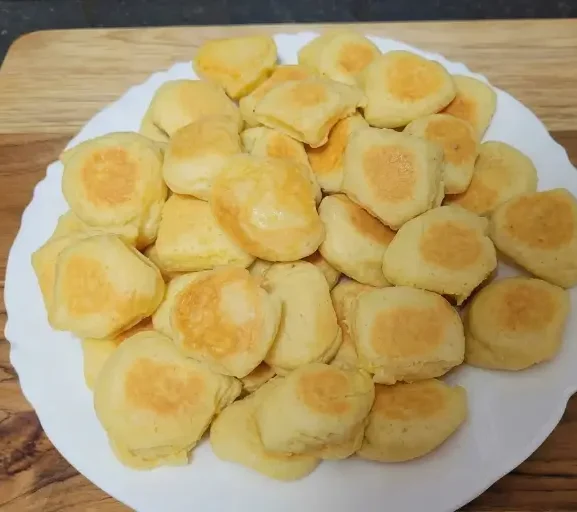 Pão de Queijo Low Carb para quem Ama Queijo: Sem Farinha e Sem Glúten