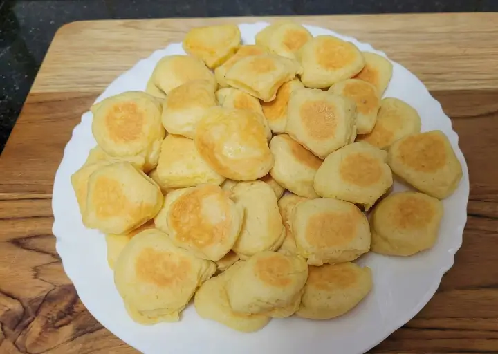 Pão de Queijo Low Carb para quem Ama Queijo: Sem Farinha e Sem Glúten