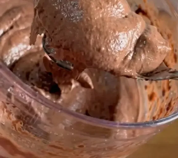 Sorvete de Banana com Cacau: Cremoso, Refrescante e Nutritivo!