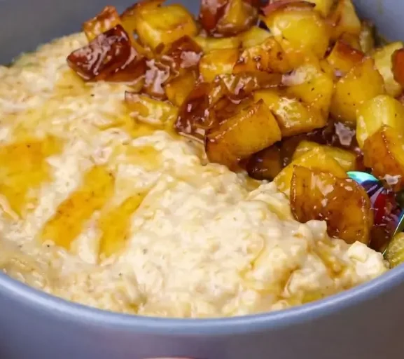 Mingau de Aveia com Maçã Caramelizada e Leite de Coco: Um Despertar Nutritivo e Saboroso