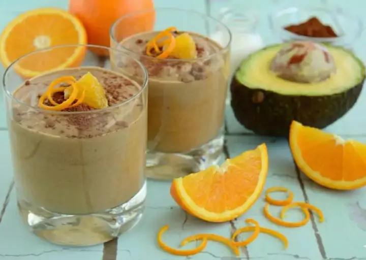 Mousse de Abacate com Cacau e Laranja
