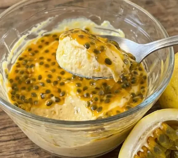 Mousse de Maracujá Fit: Uma Delícia Saudável e Refrescante!