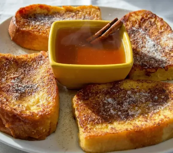 Rabanada Fit de Natal com Calda de Laranja e Canela