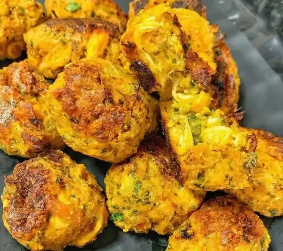 Bolinho de Abóbora Fit com Frango: Sabor e Nutrição em Cada Mordida