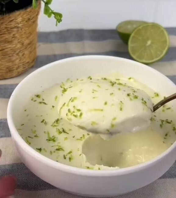 Mousse de Limão Light – Sobremesa Saudável e Proteica Sem Açúcar