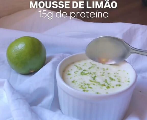 Mousse Fit de Limão: Cremoso, Proteico e Super Fácil de Fazer!"