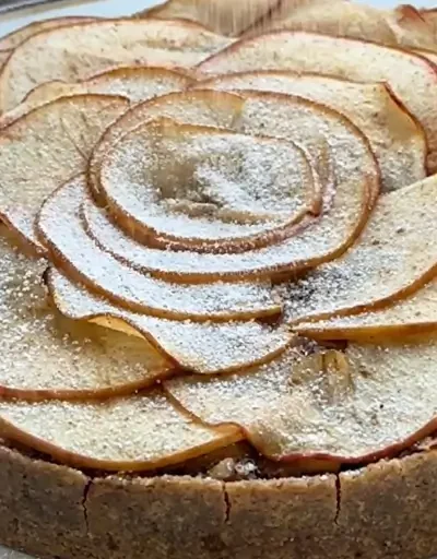 TORTA DE MAÇÃ DE NATAL