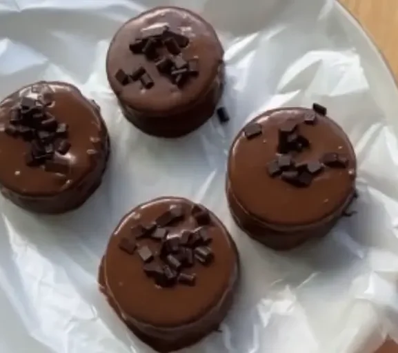 🍌🍫 Bombom Fit de Banana com Avelã