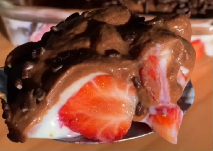 🍓🍫 Bombom de Morango de Travessa FIT