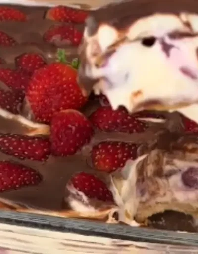 🎄🍓 Pavê de Morango Proteico ZERO Açúcar