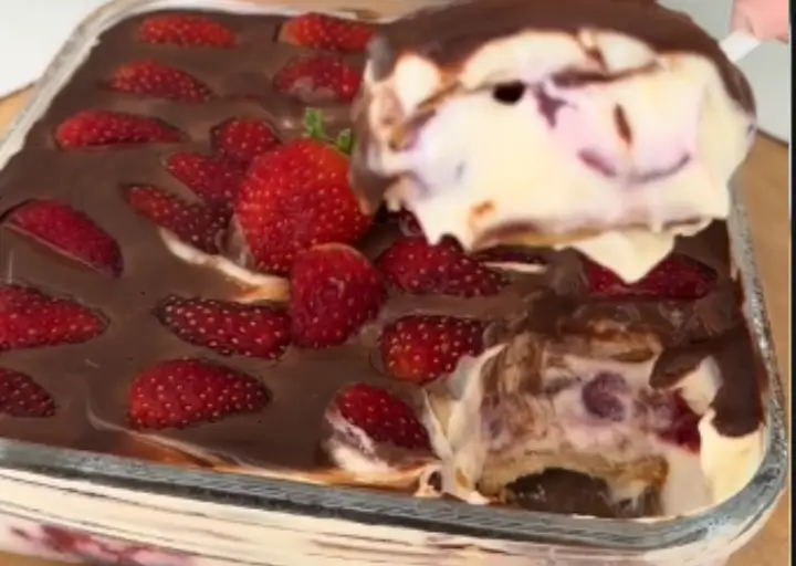 🎄🍓 Pavê de Morango Proteico ZERO Açúcar