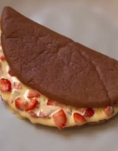 🍓🍫 Panqueca Bombom de Morango Fit