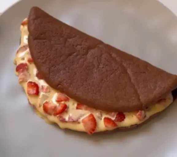 🍓🍫 Panqueca Bombom de Morango Fit