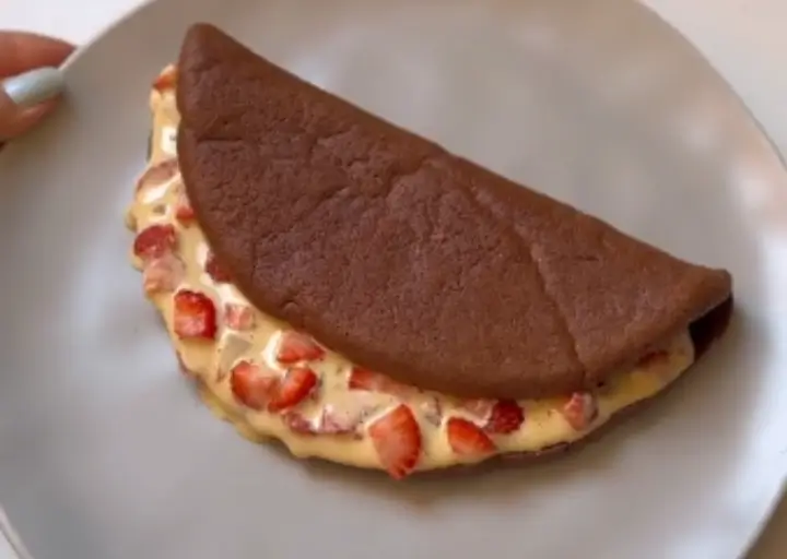 🍓🍫 Panqueca Bombom de Morango Fit