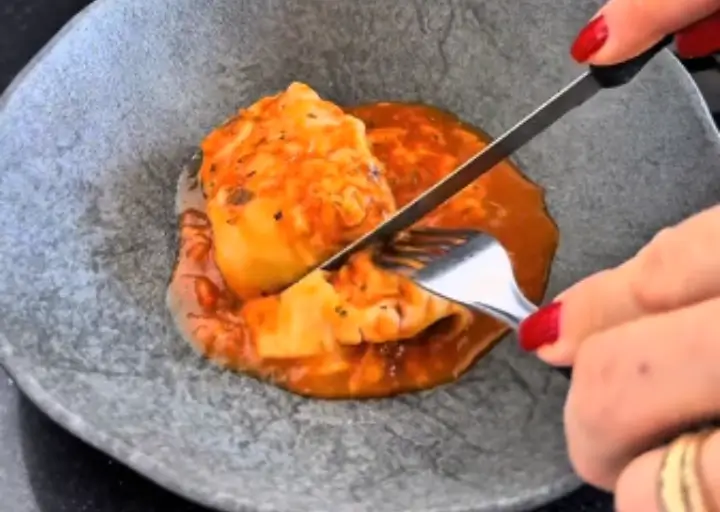 🍅🧀 Rolinhos Fit de Frango ao Molho de Tomate Caseiro