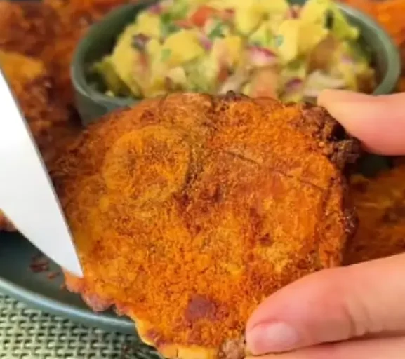🌿🍌 Patacones Fit com Guacamole (sem glúten e sem lactose)
