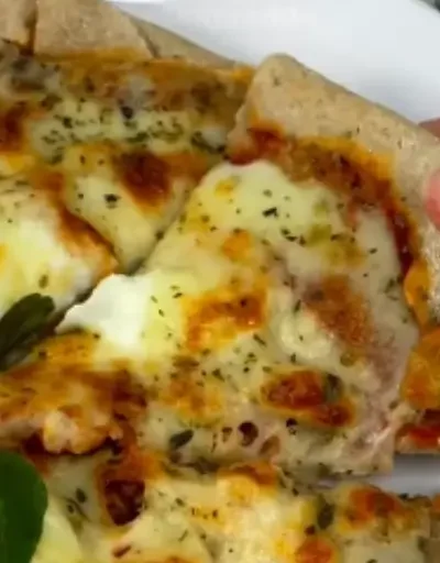 Pizza fit de frango na air fryer com massa de aveia