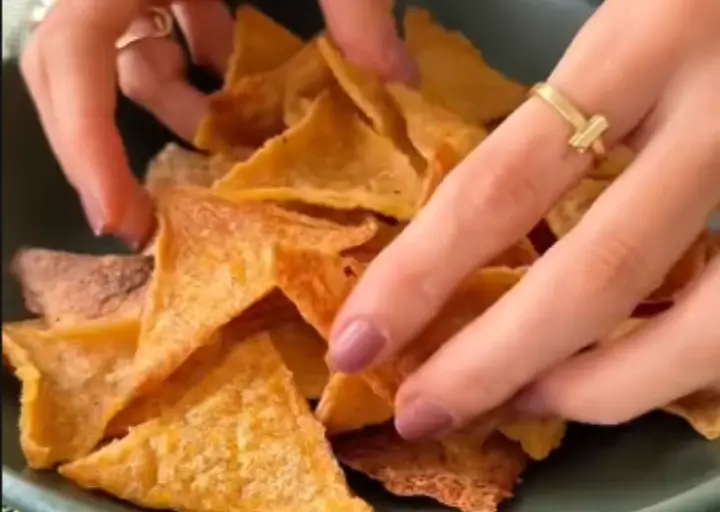 🌽 nachos saudáveis caseiros (tipo doritos fit com 3 ingredientes)