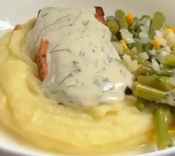 🍣 Salmão saudável com molho de limão e endro