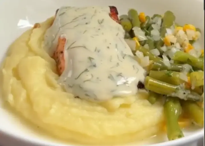 🍣 Salmão saudável com molho de limão e endro