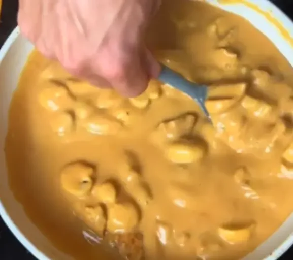 🍗✨ Strogonoff de Frango Saudável e Cremoso (Sem Creme de Leite)