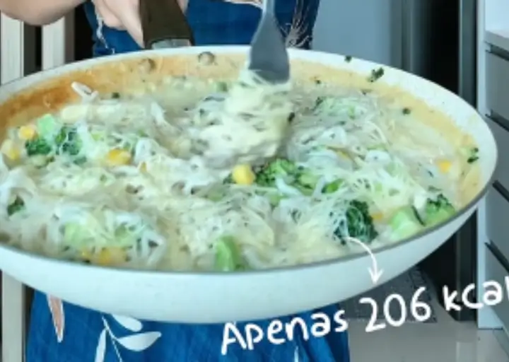🍝🔥 Massa Low Carb ao Molho Bechamel Saudável | Jantar com Apenas 206 kcal por Porção