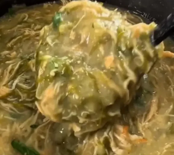 💚🥣 Caldo Verde Fit de Frango | Jantar que me ajudou a perder 4kg em 30 dias