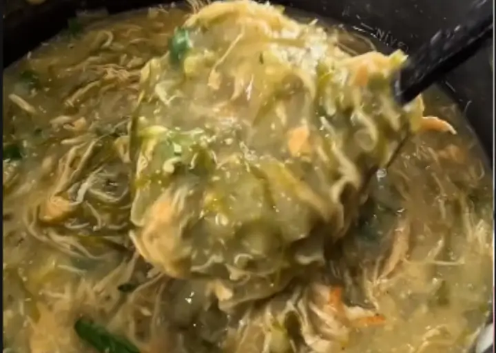 💚🥣 Caldo Verde Fit de Frango | Jantar que me ajudou a perder 4kg em 30 dias