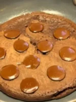 🍫🍳 Brownie Fit de Frigideira | Pronto em Minutos, Saudável e Proteico