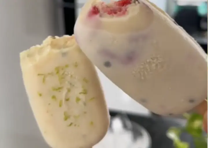 🍓🍋🍦 PICOLÉ PROTEICO DE MORANGO & LIMÃO