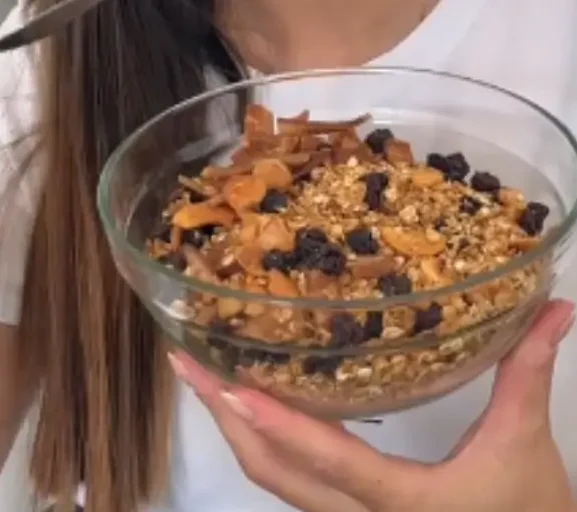 🥣🍯 Granola Fit Crocante de Micro-ondas em 5 Minutos