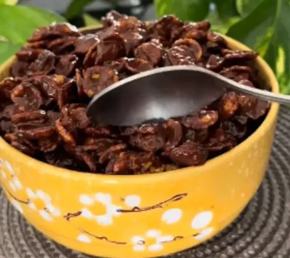 Bolo de Chocolate Crocante