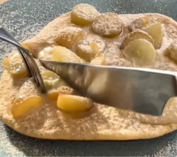 Panqueca Proteica Fit com Calda de Whey