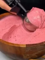 Sorvete de Morango e Banana Natural Cremoso