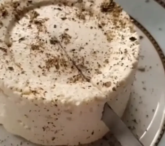 Queijo Branco Caseiro com 3 Ingredientes