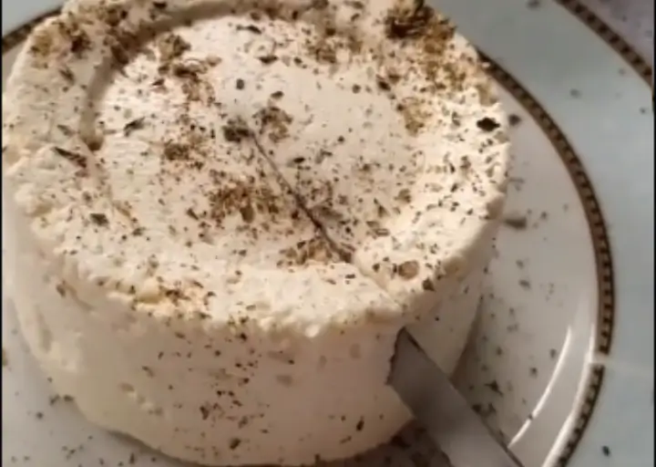 Queijo Branco Caseiro com 3 Ingredientes