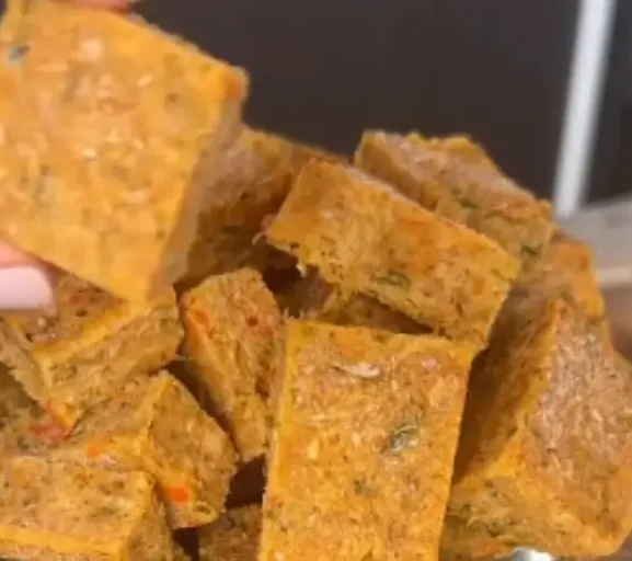 🧊🍗 Cubinhos de Sabor – Caldo de Legumes com Frango