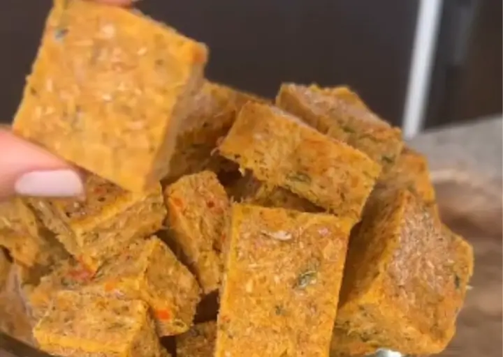 🧊🍗 Cubinhos de Sabor – Caldo de Legumes com Frango