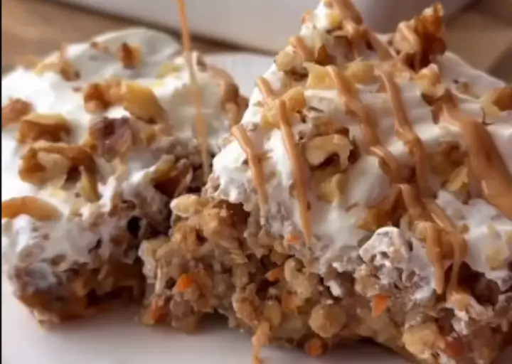 🍌🥕🍯 Bolo de Aveia Assada Proteica com Banana & Especiarias — Sacia, Emagrece e Vicia